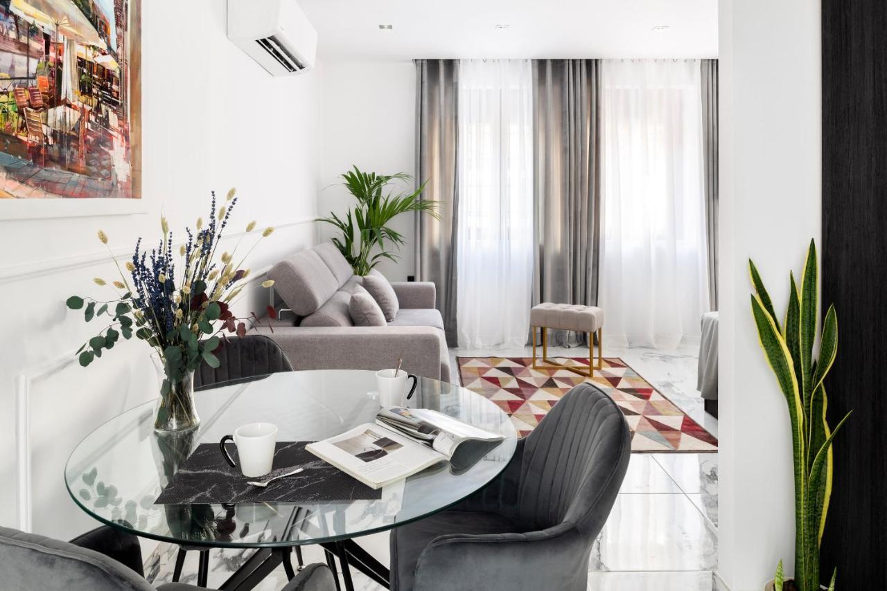 Quivir Apartamentos Deluxe Casa Del Arco Andújar Exteriör bild