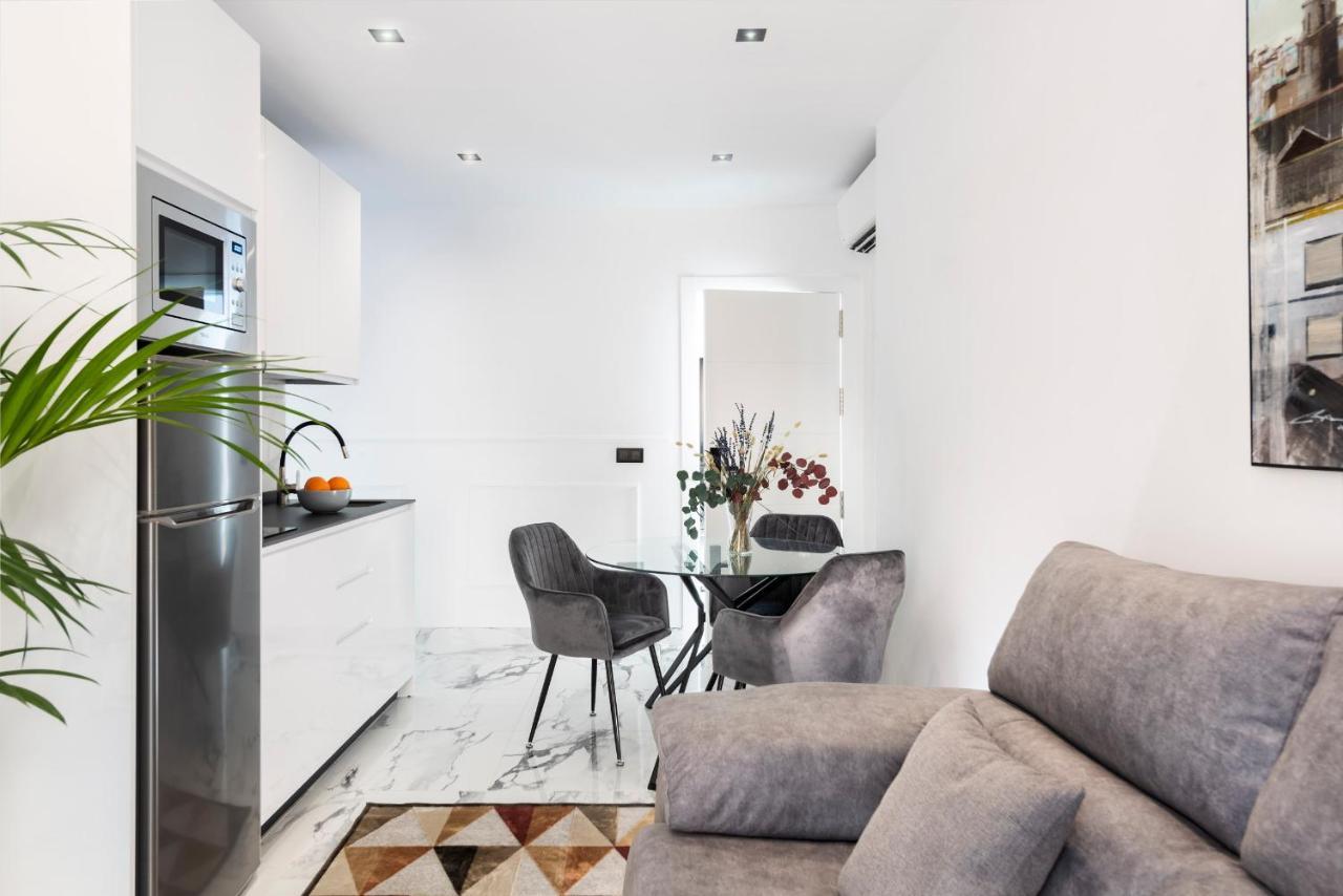 Quivir Apartamentos Deluxe Casa Del Arco Andújar Exteriör bild