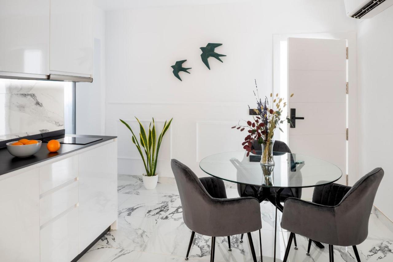 Quivir Apartamentos Deluxe Casa Del Arco Andújar Exteriör bild