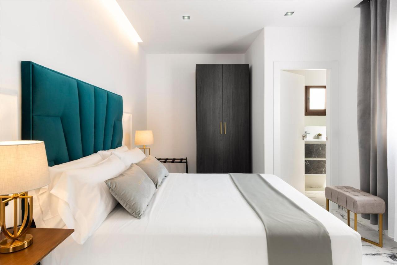 Quivir Apartamentos Deluxe Casa Del Arco Andújar Exteriör bild