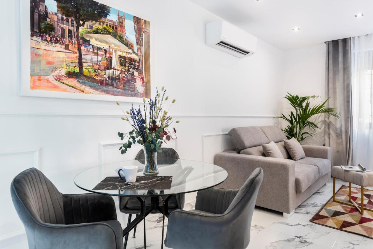 Quivir Apartamentos Deluxe Casa Del Arco Andújar Exteriör bild