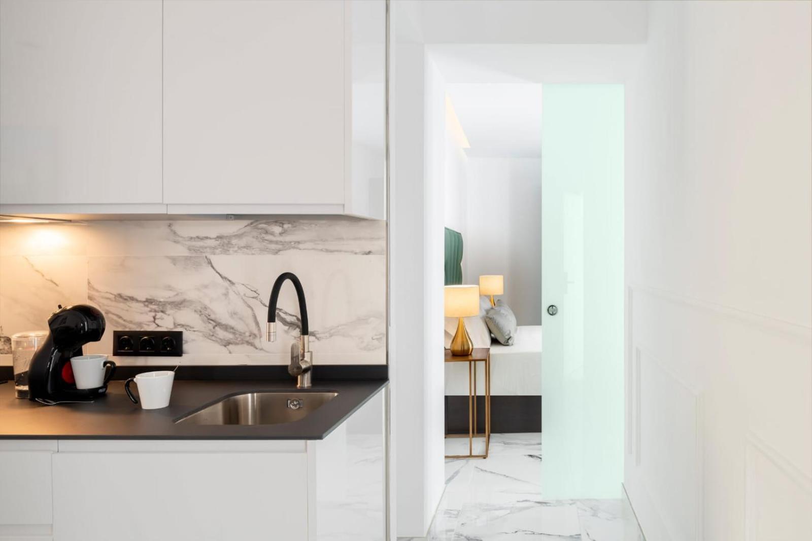 Quivir Apartamentos Deluxe Casa Del Arco Andújar Exteriör bild